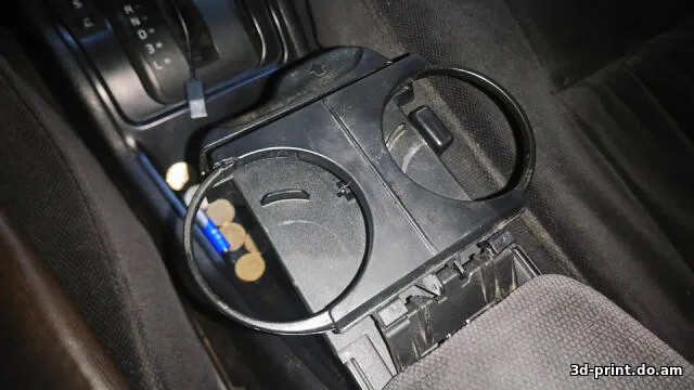 3D-модель "Volvo 960 подстаканник в подлокотник\ cup holder"