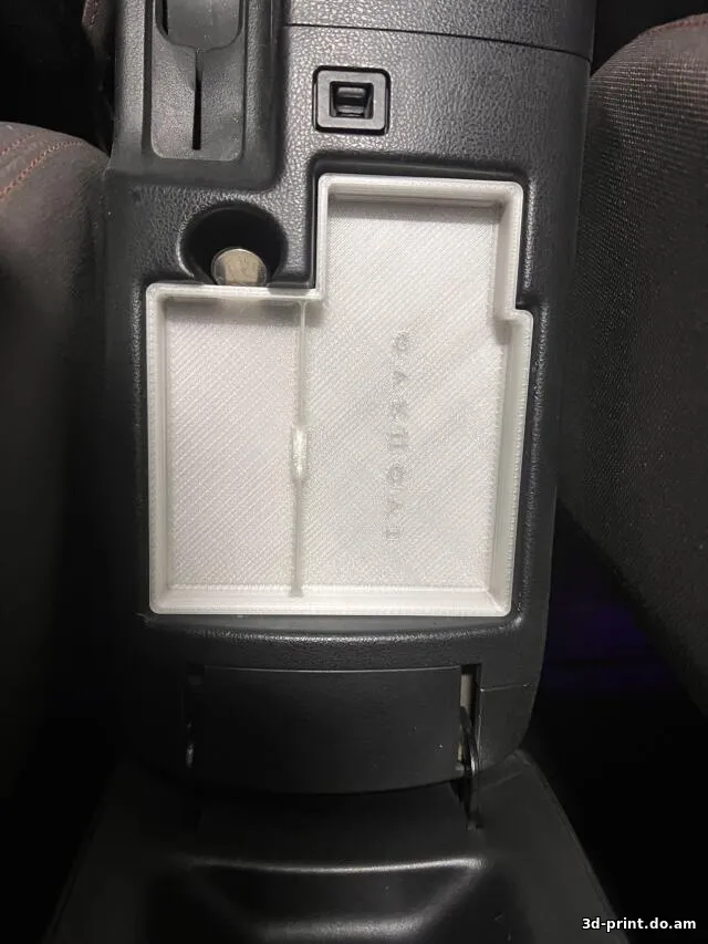 3D-модель "Органайзер в центральный бардачок Nissan Qashqai J10 2008-2014"