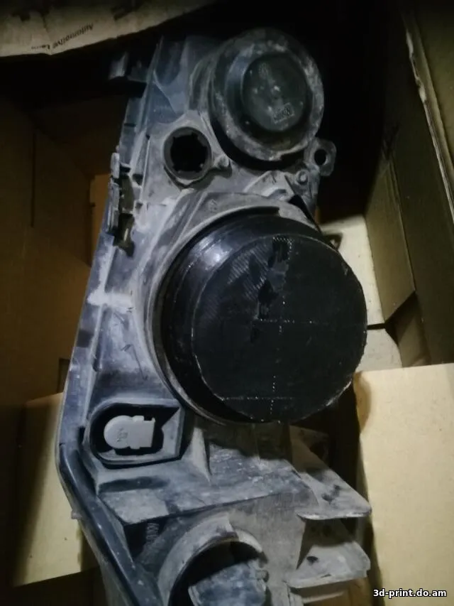 3D-модель "Крышка к противотуманным фарам Renault Megane"