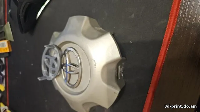 3D-модель "Эмблема Toyota на колпак"