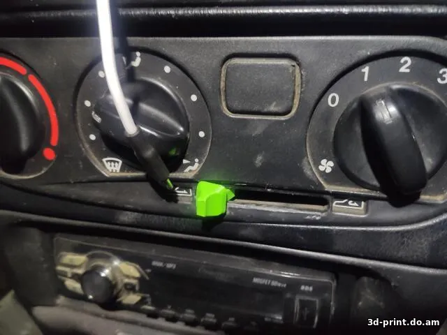 3D-модель "Ручка рециркуляции Chevrolet Niva"