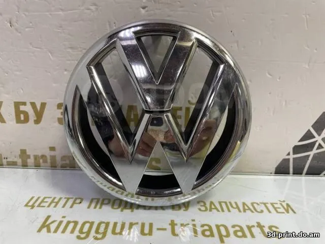 3D-модель "Эмблема Volkswagen Jetta 2010-2015 передняя 5C6853601 (сырой скан)"