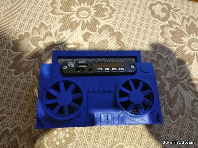 3D-модель "Плеер MP3 с приемником"