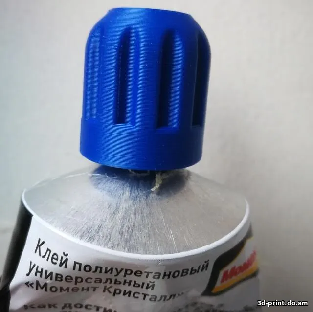 3D-модель "Колпачок для тюбика клея Момент"