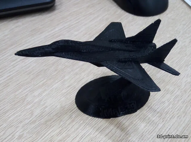 3D-модель "МиГ-29 на подставке"