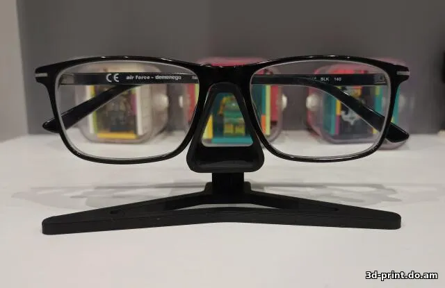 3D-модель "Подставка для очков"