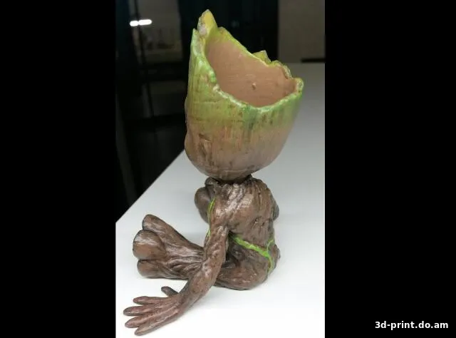 3D-модель "Малыш Грут (сидя)" 3D-модель "Малыш Грут (сидя)"