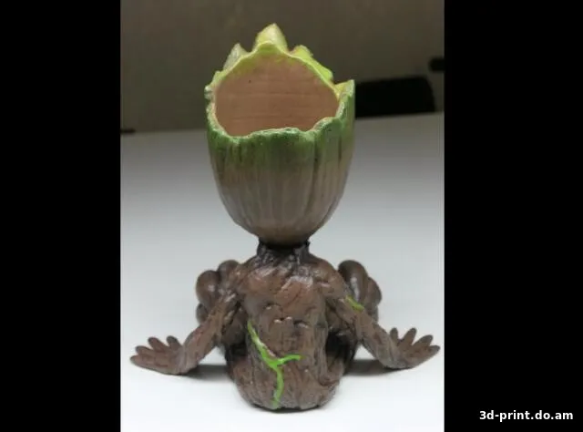 3D-модель "Малыш Грут (сидя)" 3D-модель "Малыш Грут (сидя)"